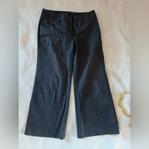 Grey/Black 
Size 8 - possibly petite